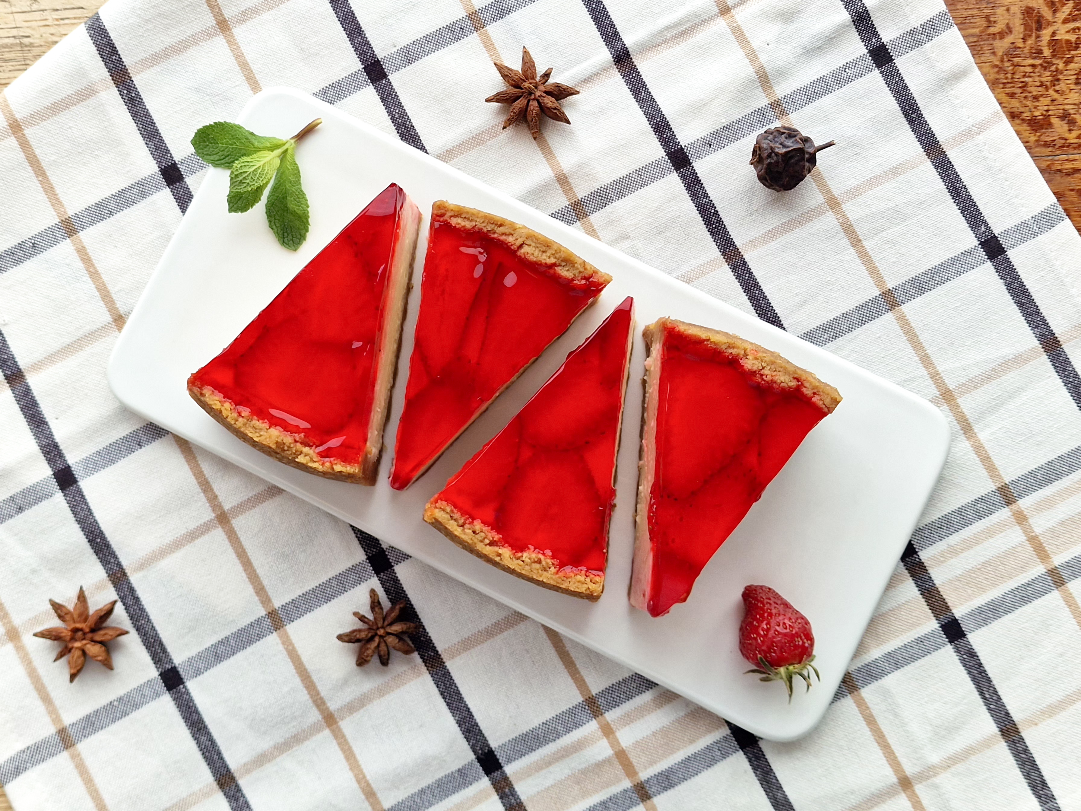 Чизкейк с клубникой
