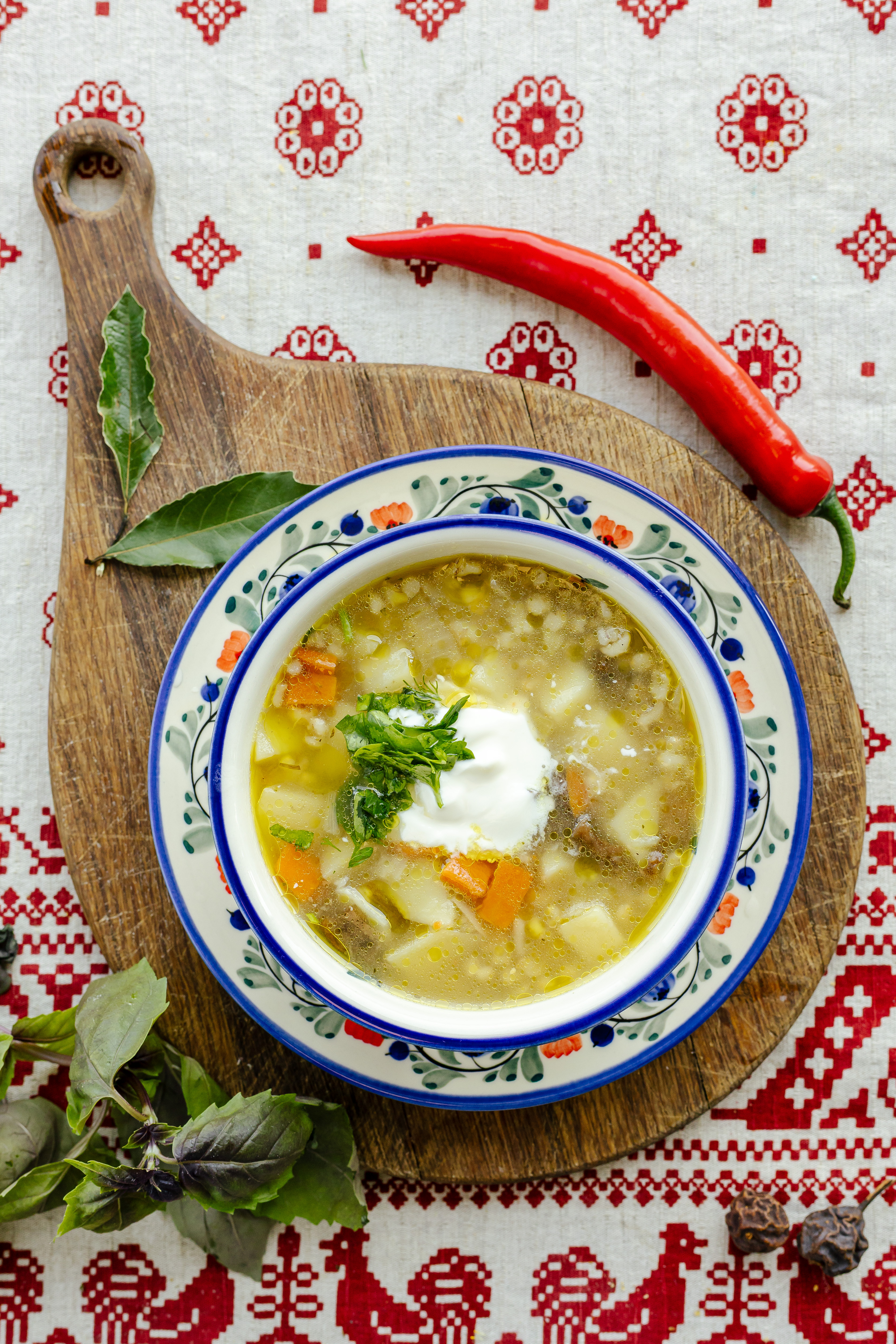 Суп перловый с белыми грибами 250 мл, порц