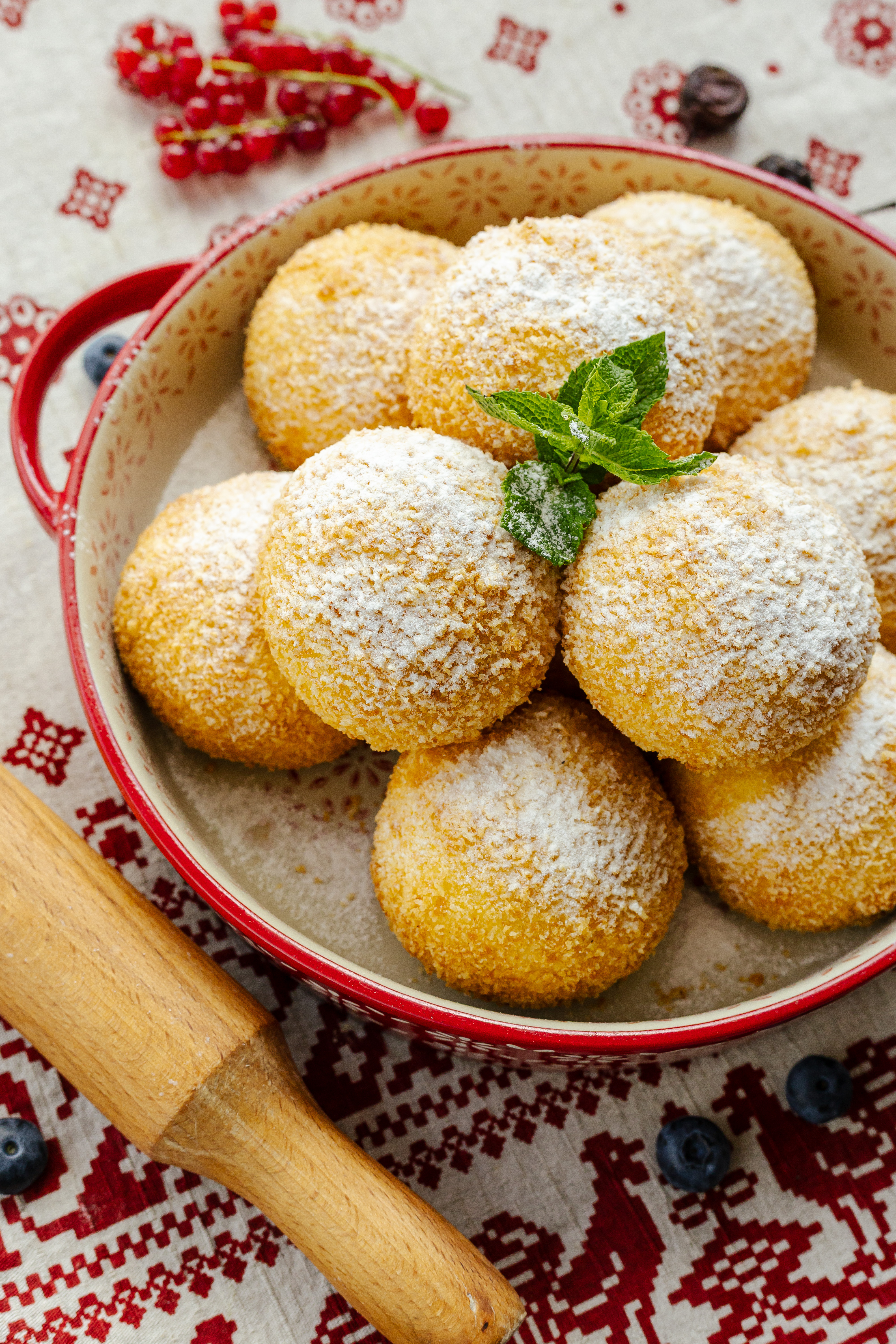 Сырники с вишней