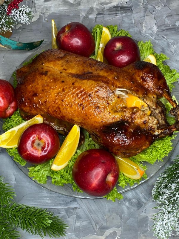 Утка фаршированная яблоками 2,0 кг