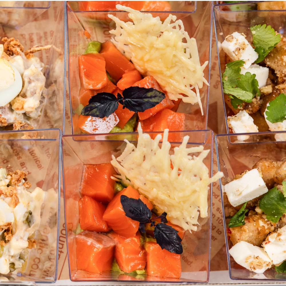 {{photo.Alt || photo.Description || 'BOX «Мини салаты №1» L'}}