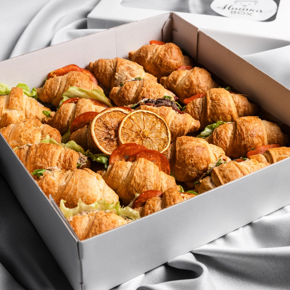 {{photo.Alt || photo.Description || 'BOX «Мини круассаны» XL'}}