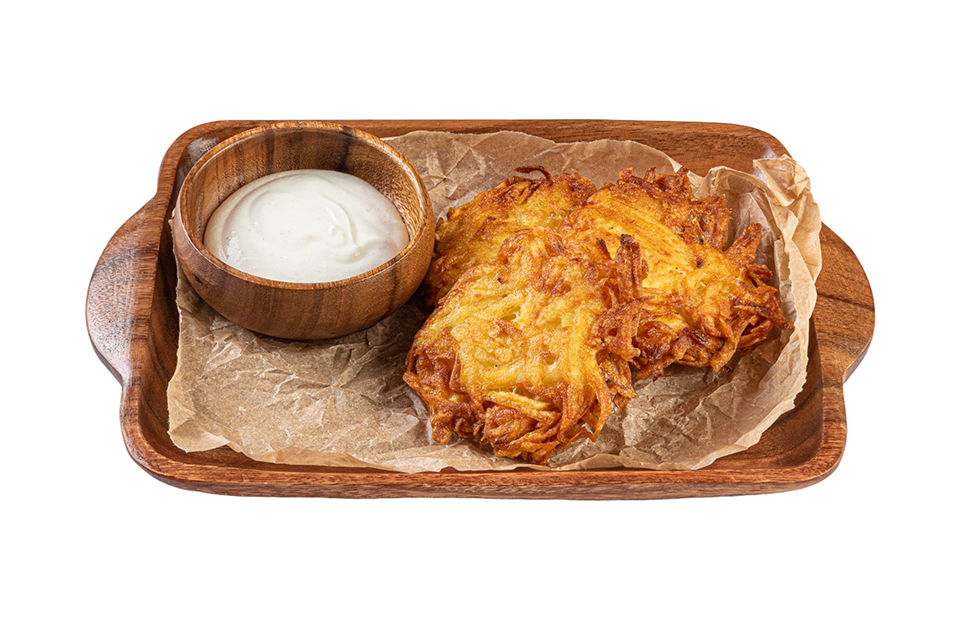 Картофельные драники с дымной сметаной