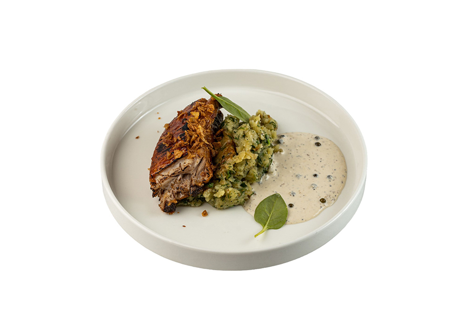 Свиное ребро с мятым картофелем