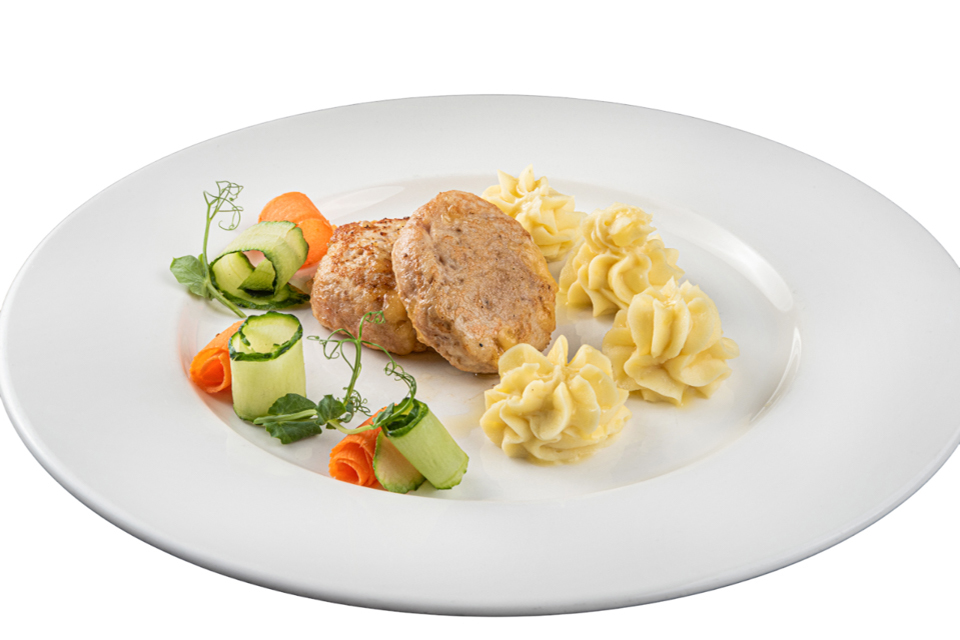 Котлета из индейки с картофельным пюре