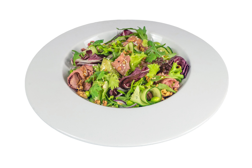 Салат с ростбифом и азиатской запрвкой