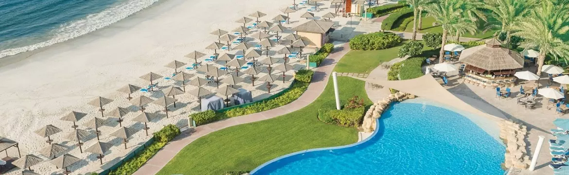 Корал бич. Арабские эмираты отель Coral Beach Resort Sharjah 4. Аджман Coral Beach. Coral Beach Resort Sharjah 4* (пляжные отели Шарджи). ОАЭ Корал Ресорт Бич спа.