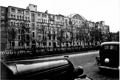 Гоголевский бульвар, д. 19. 1950 г. Здесь с 1918 г. располагался Наркомат по делам национальностей