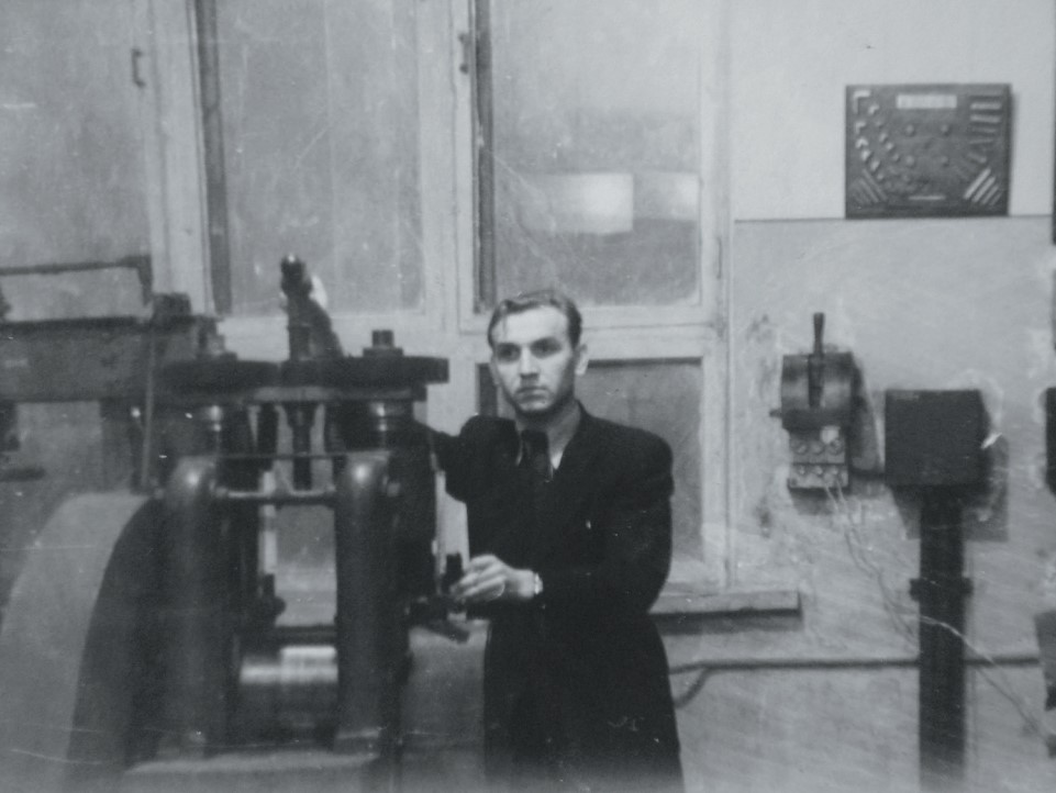 Н. К. Ламан – инженер-технолог, зам. начальника цеха на заводе «Электропровод» (1951–1955)