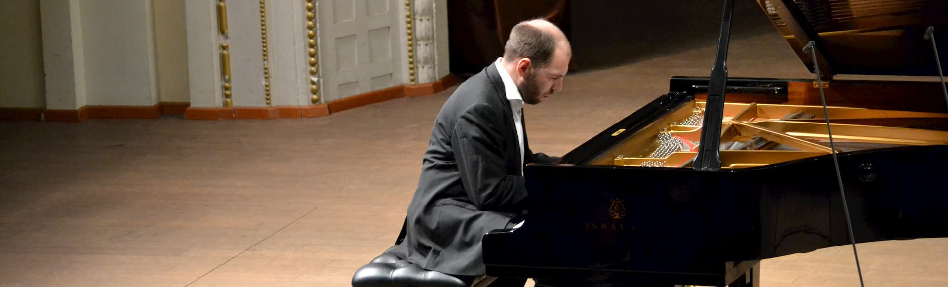 Андрей Коробейников, фортепиано Бах, Бетховен, Мессиан, Скрябин