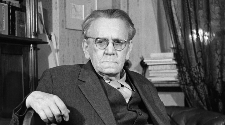Самуил Маршак. «Двенадцать месяцев» Самуил Маршак. «Двенадцать месяцев»
