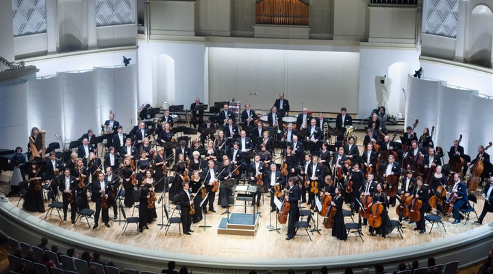 Эдвард Радзинский. «Русь, куда ж несёшься ты?»