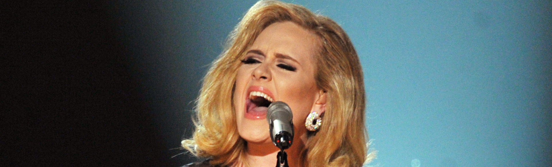 ADELE TRIBUTE SHOW performing by Hometown Glory