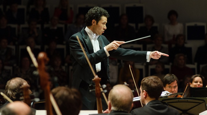 Академический симфонический оркестр Северо-Кавказской филармонии. Димитрис Ботинис. Павел Милюков